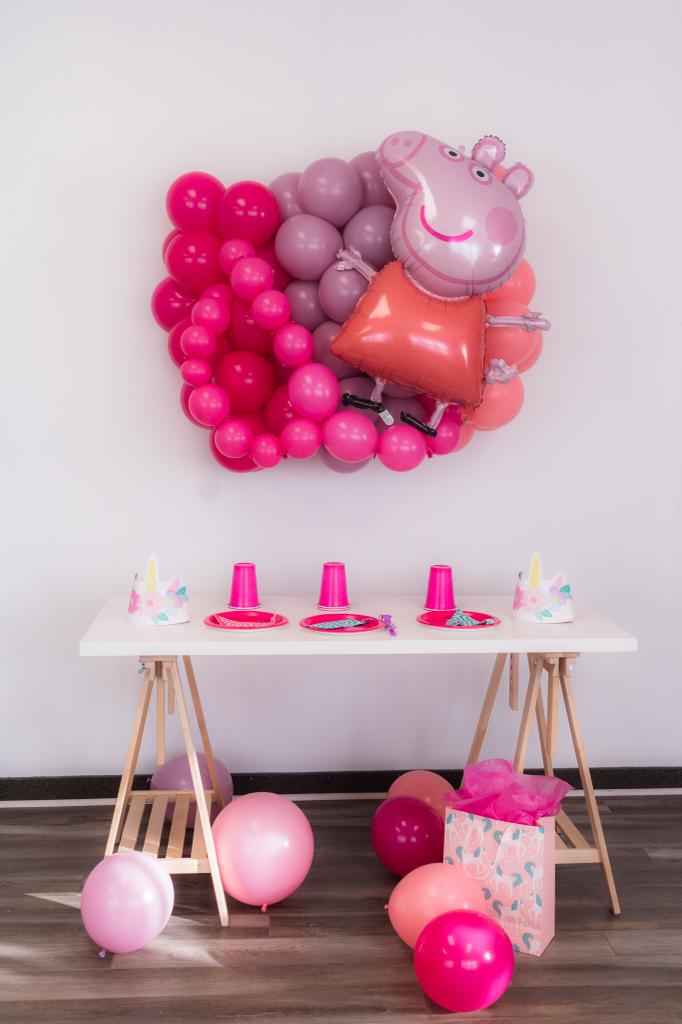 Peppa Pig Party Wall
