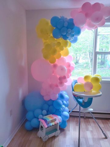 Balloon Garland Freestanding 12ft